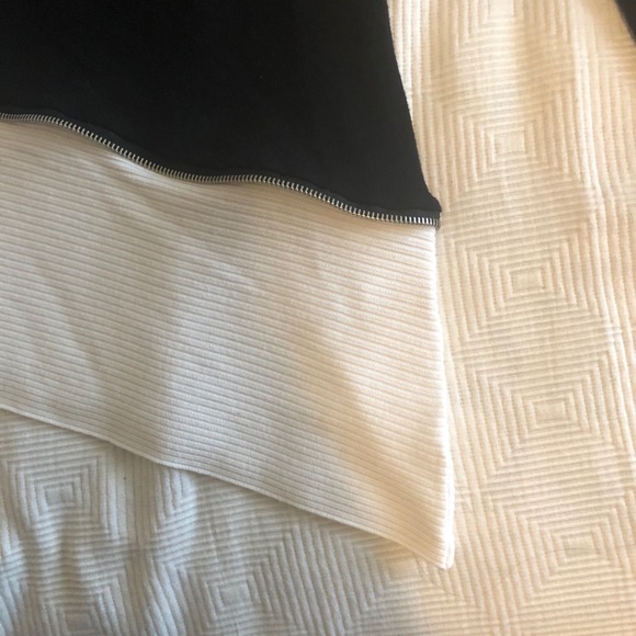 NY & Co Asymmetrical Black & White Sweater - Picture 7 of 8